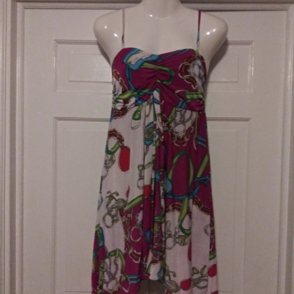 Clothes - Picture 4 of 8